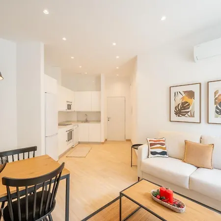 Chanquete Апартаменти Нерха